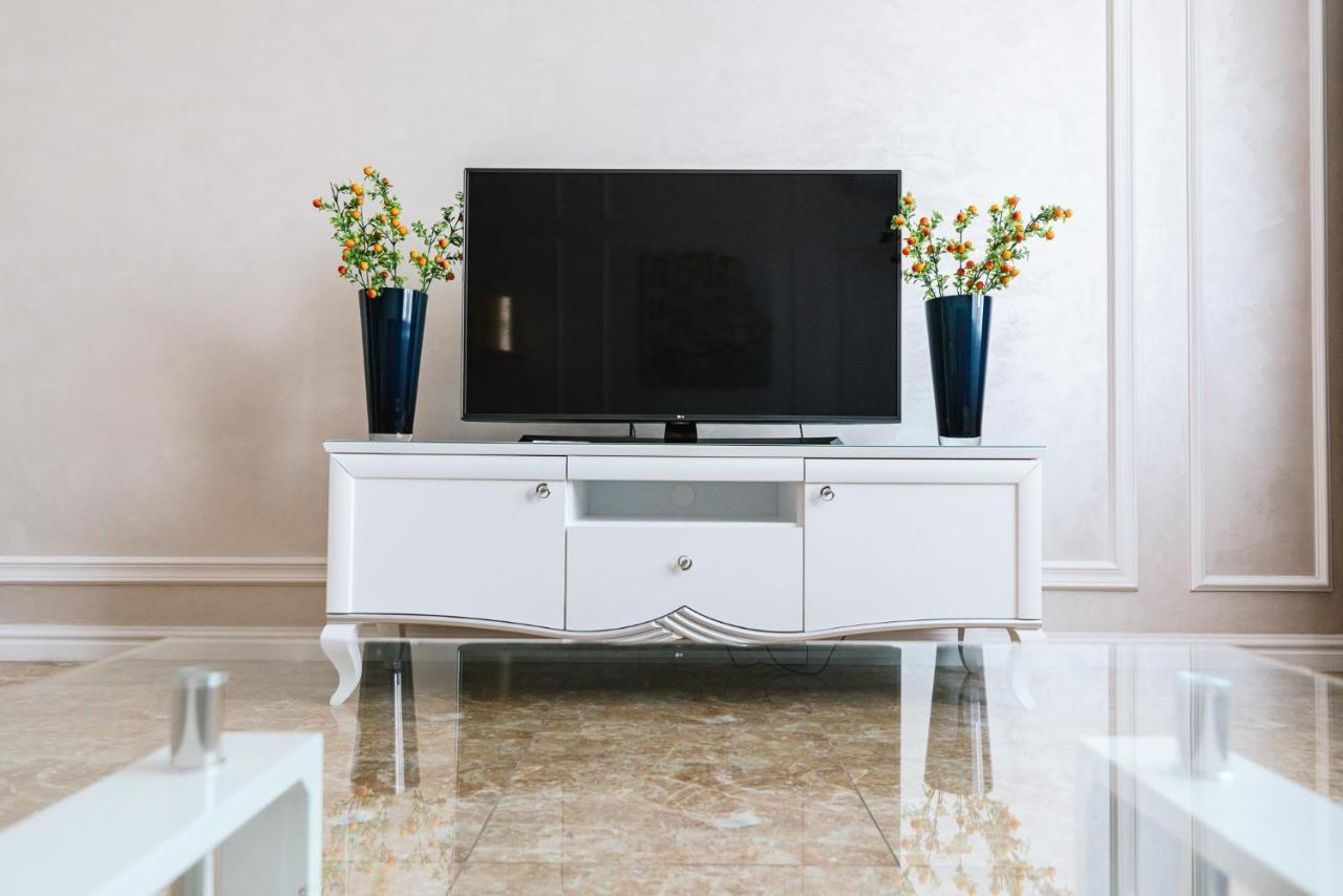 Luxury For Business & Pleasure Royal 2 Apartment Kiev Exterior foto